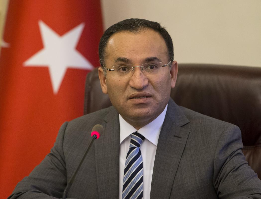 TSK'dan Rus pilota askeri törenli uğurlama