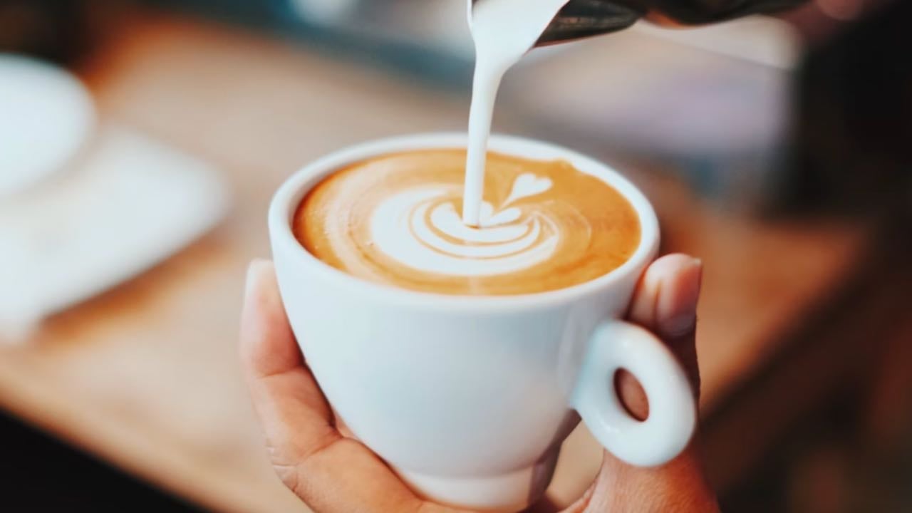 Ünlü kahve zinciri kafelerini bir bir kapatıyor!