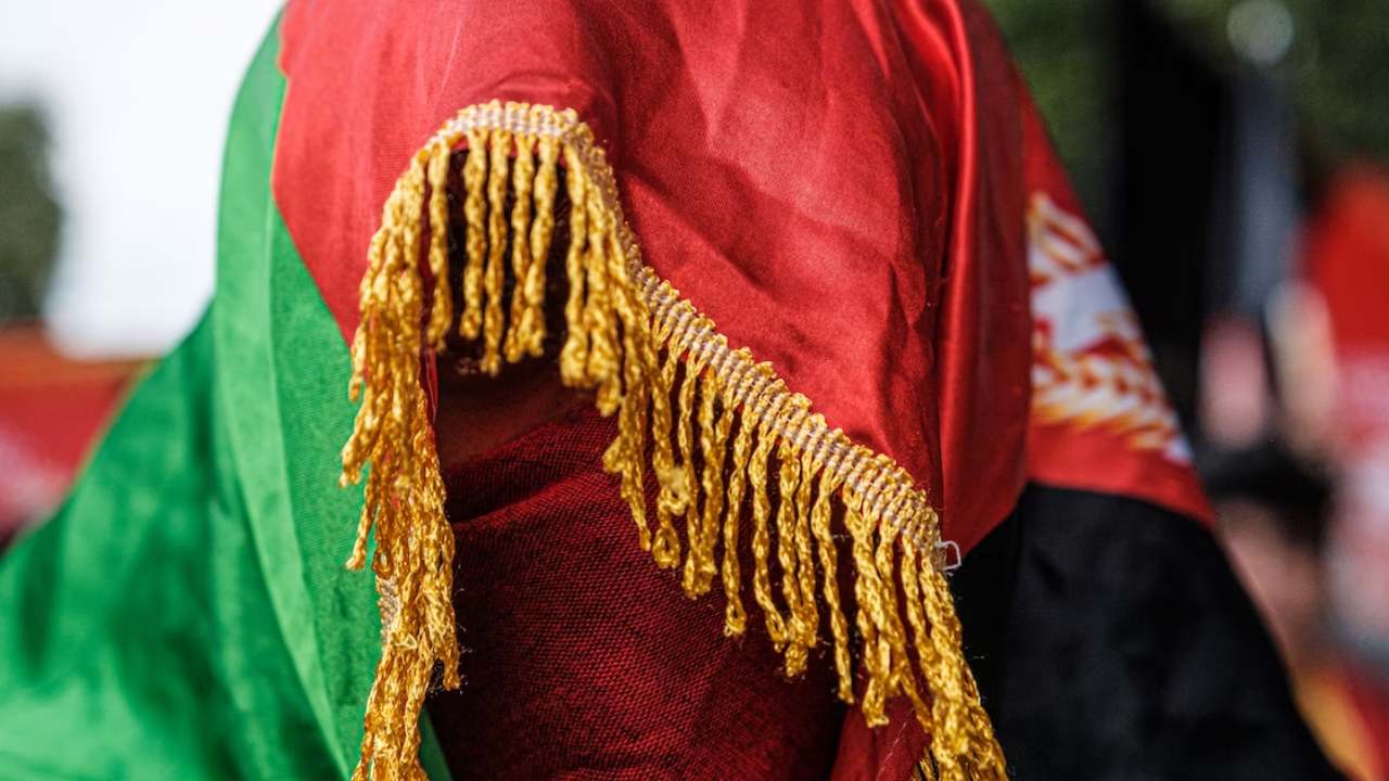 Afganistan'da kadın kuaförleri yasaklandı