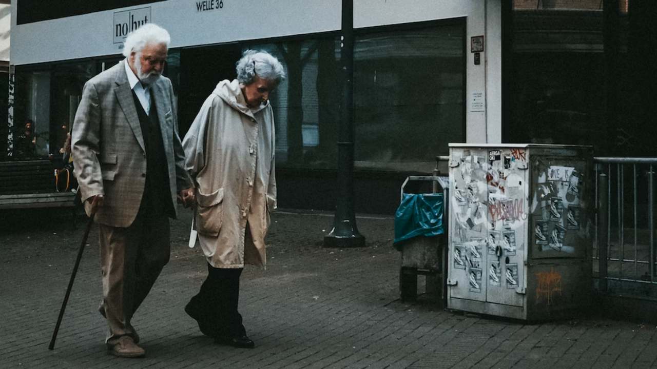 Almanya'daki 'dul aylığı krizi' evli çiftlerde gelecek kaygısı başlattı