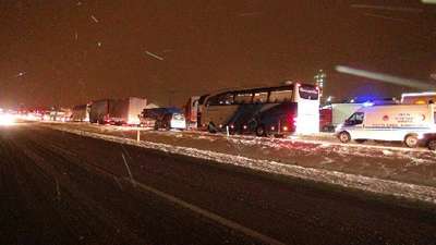 Kar nedeniyle Ankara-Kırıkkale yolu zaman zaman ulaşıma kapandı