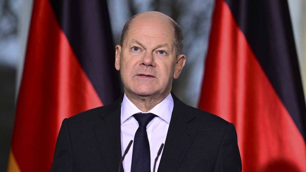 Scholz'dan İsveç ile Türkiye arasındaki NATO meselesi açıklaması