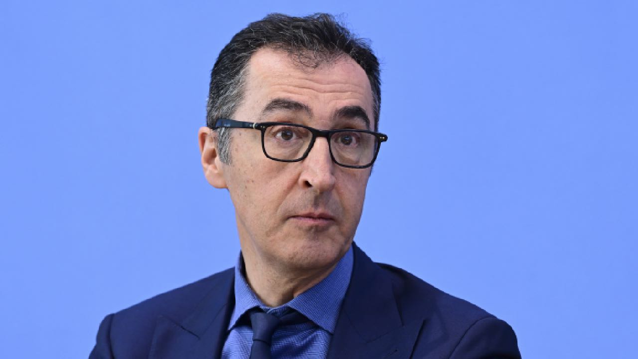 Bakan Cem Özdemir'in reklam yasağı planına Almanlar ne diyor ?