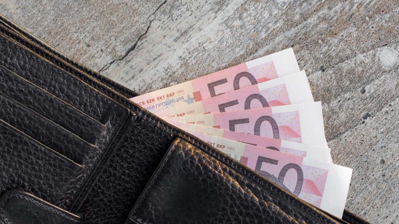 Almanya’da mutlu olmak için ‘ne kadar para gerektiği’ açıklandı