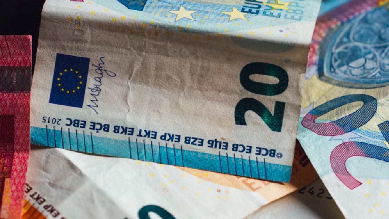 Almanya'da 45 yıl çalışan biri ortalama ne kadar emekli maaşı alıyor ?