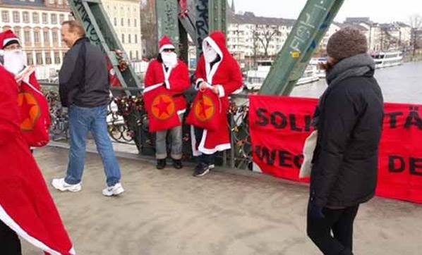 Frankfurt'ta PKK'lı Noel Baba