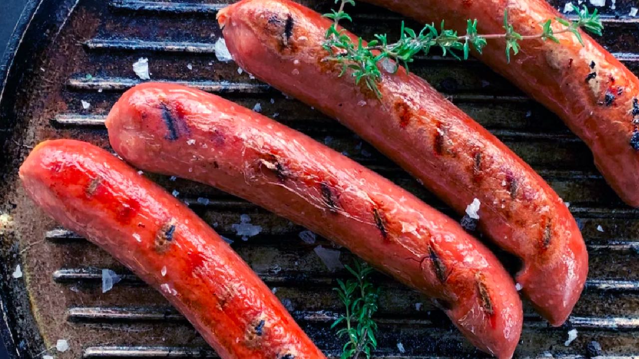 Aldi uyardı: Sosis geri çağırılıyor!