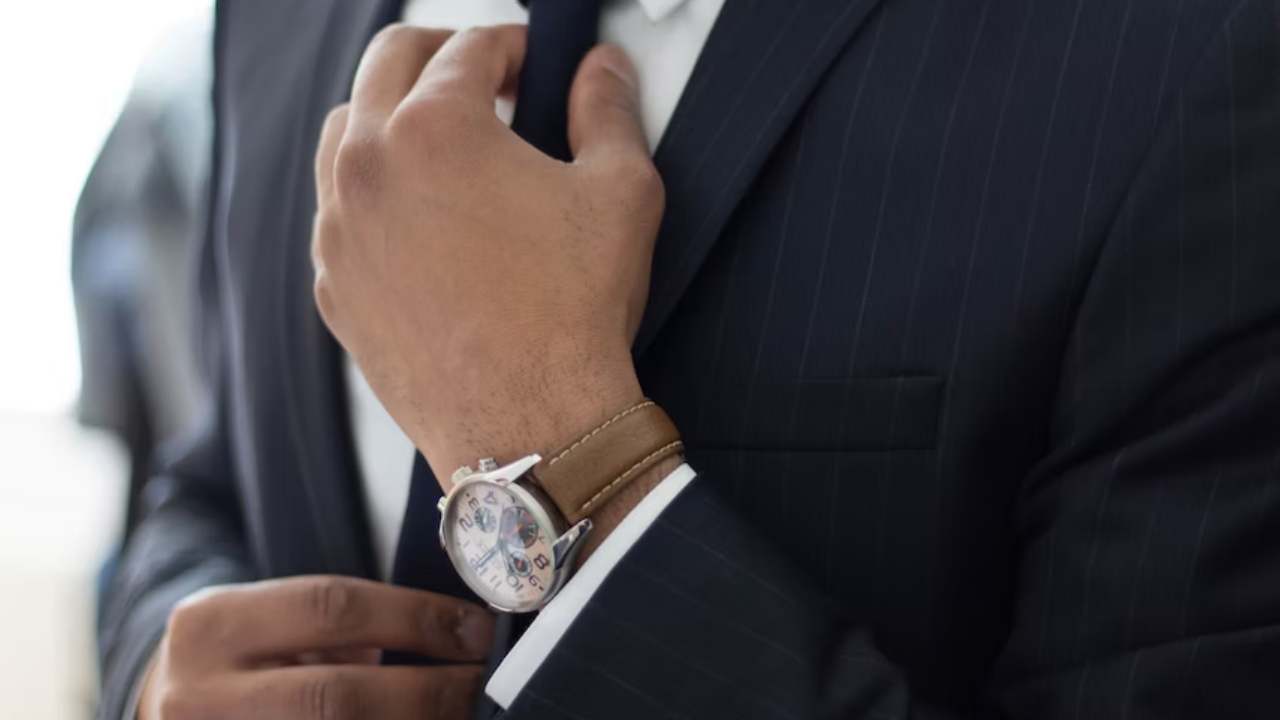 Takım elbiseli hırsızlardan 10 milyon Euro değerinde soygun!