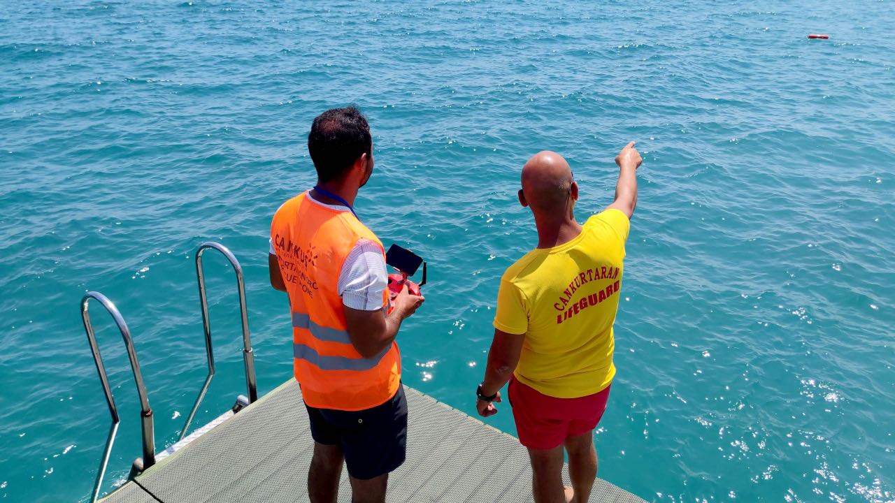 Cankurtaran dron Alman turisti kurtardı