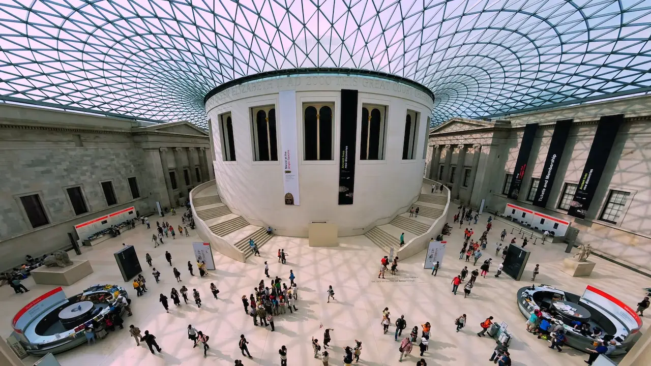 British Museum'daki birçok eser kayboldu