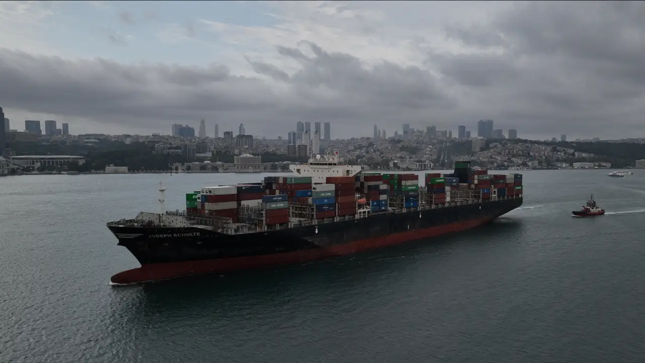 Ukrayna koridorunu kullanan ilk gemi İstanbul’da