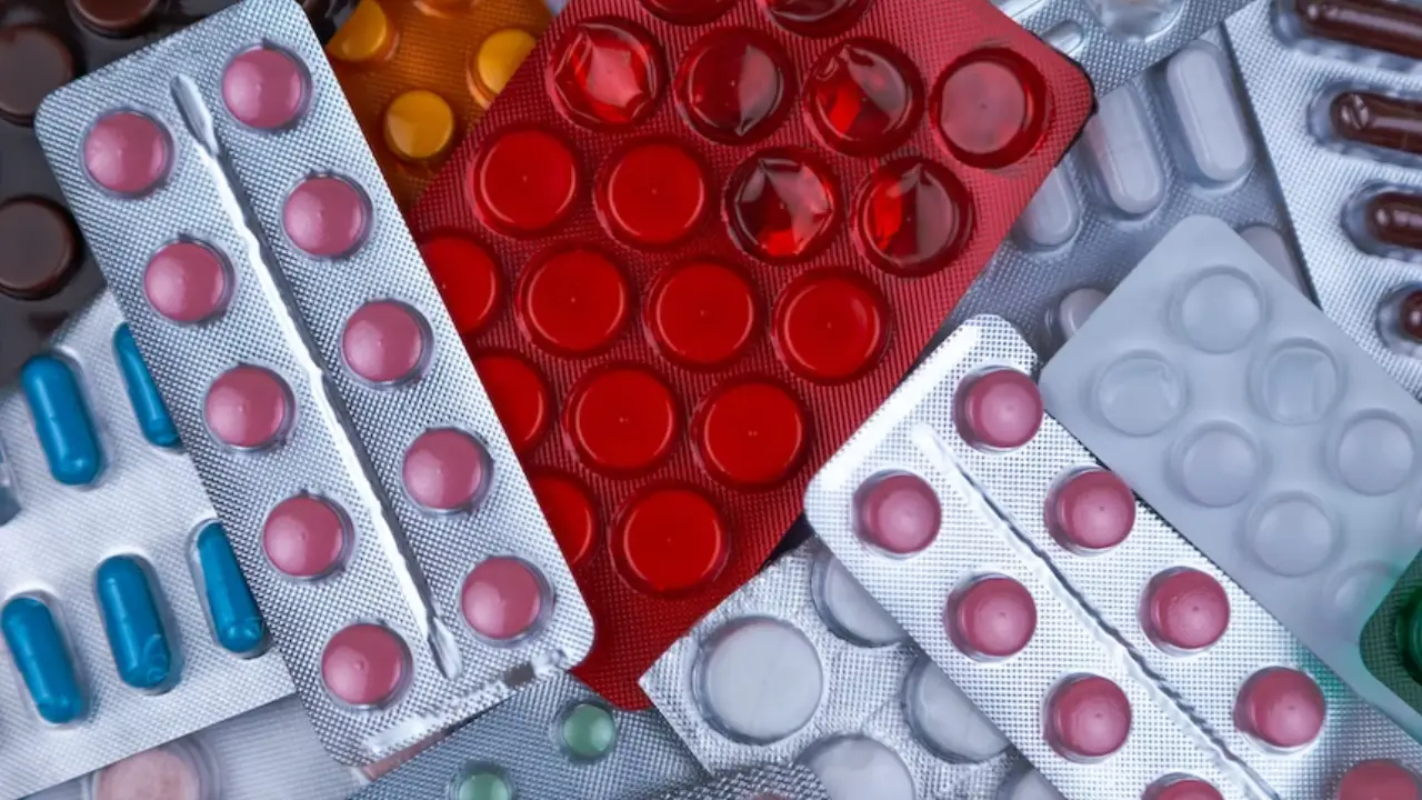 Almanya'da doktor tarafından verilen reçetelerin renklerine dikkat!