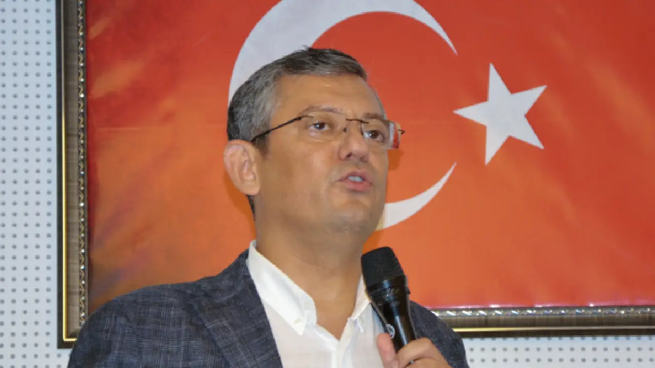 CHP'li  Özel: 50+1'lik siyaset, Türkiye'yi dikine kesen siyaseti dayatıyor