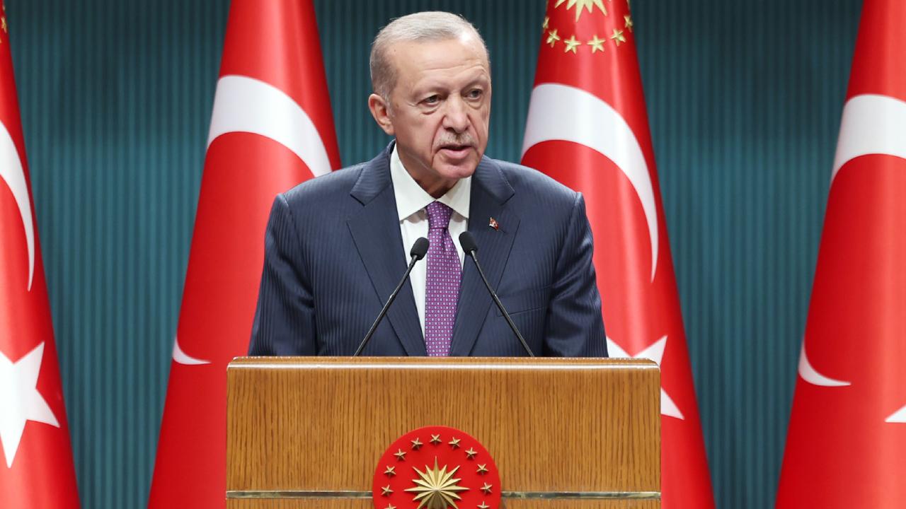 Erdoğan: Biraz sabır bekliyoruz