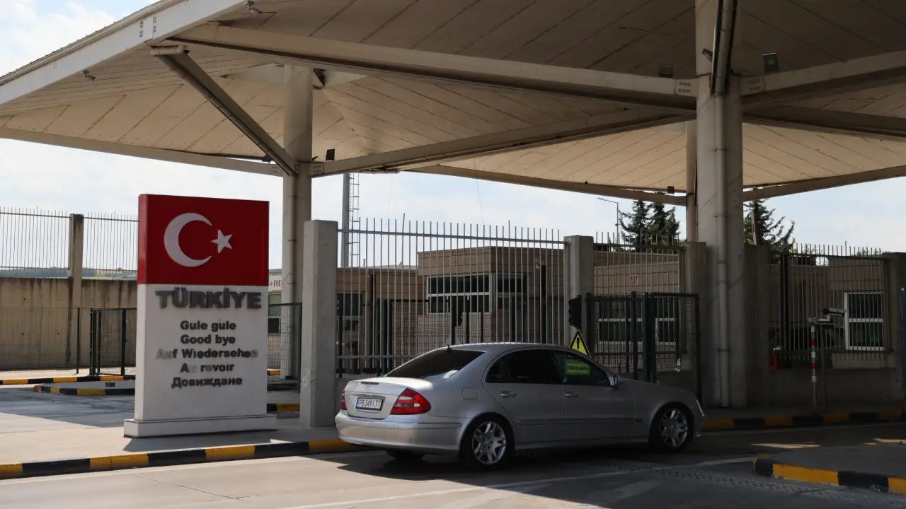 Gurbetçiler bu sene Kapıkule'de eskisi kadar beklemiyor