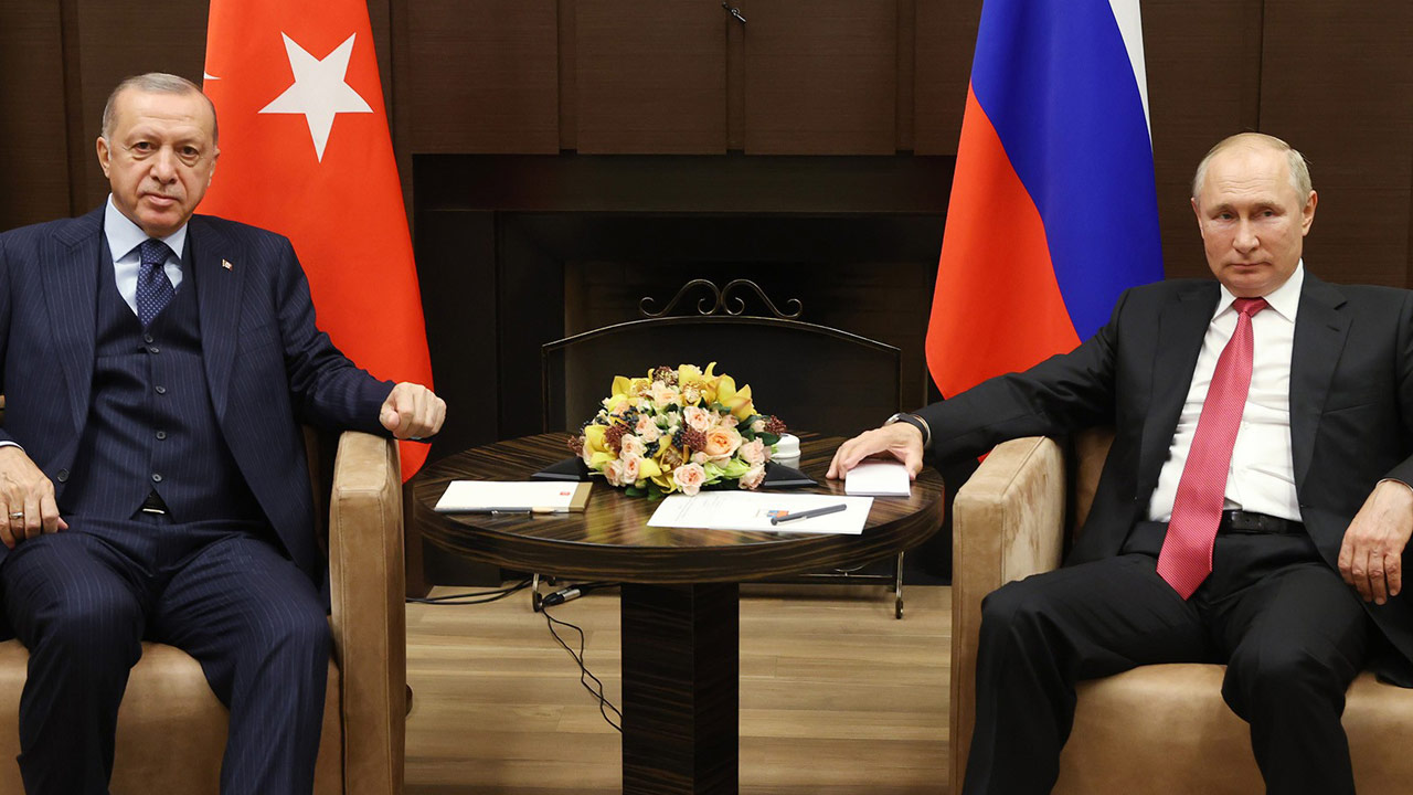 Putin Erdoğan’la görüşmesi öncesi umut verdi