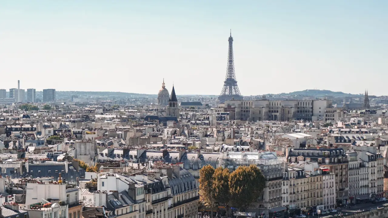 Yapay su havzalarına karşı çıkan çevreciler Paris'te