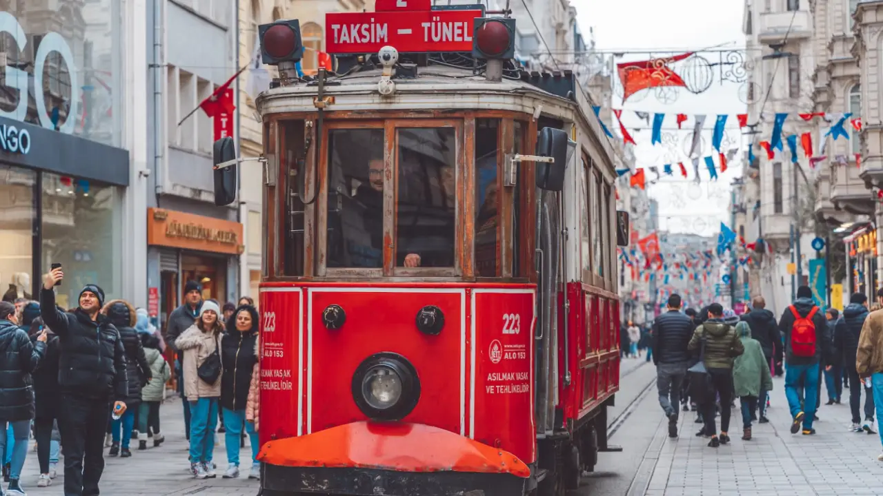 Türkiye'de birine 'Pis Alman' ya da ‘Hitler’ diye seslenmeden önce iki kere düşünün