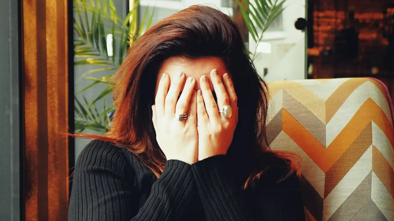 Bir kadının beyninden 8 santimetre canlı solucan çıkarıldı