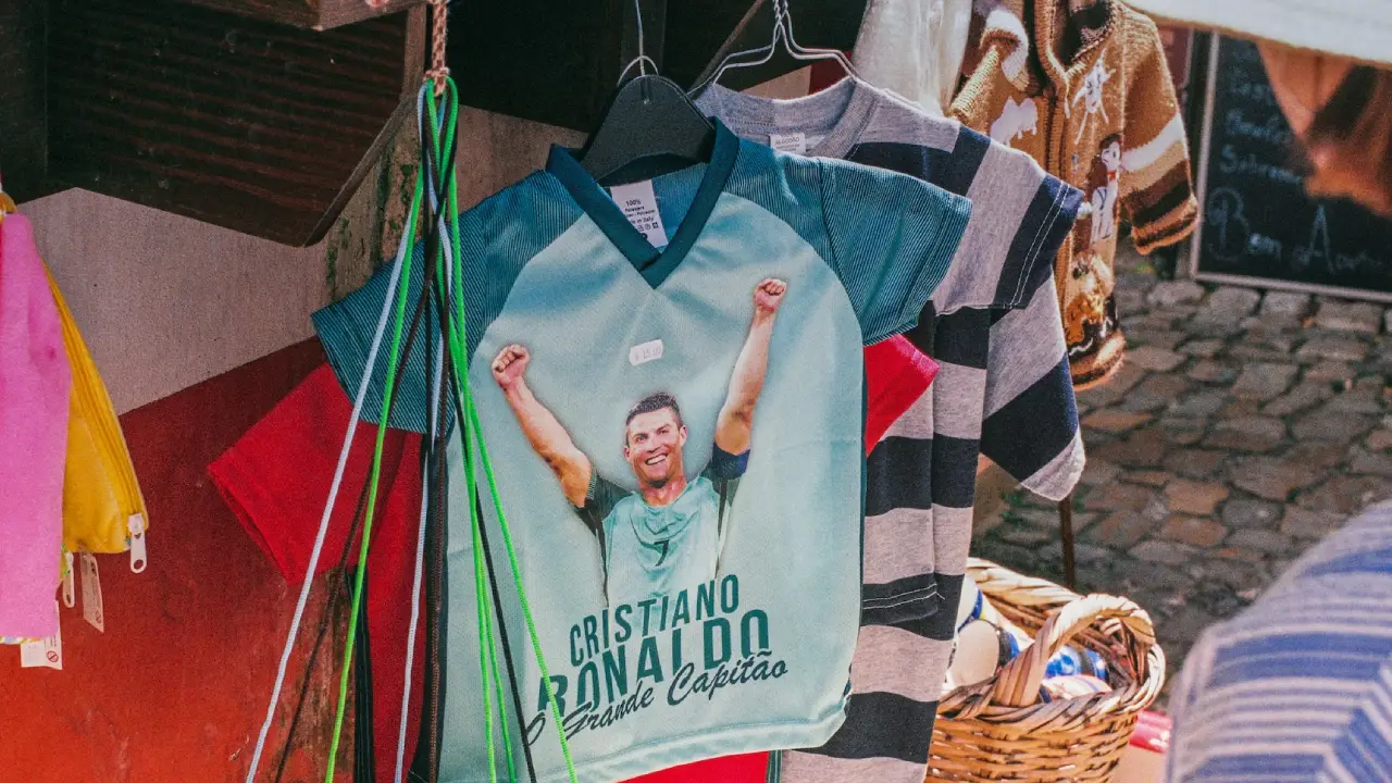 Ronaldo, futbol tarihinde bir ilki başardı