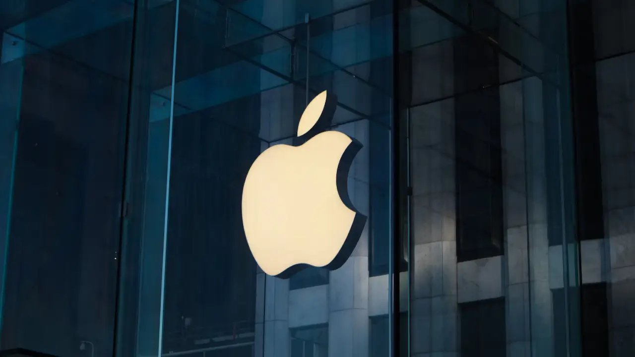 Apple, yeni telefon ve akıllı saat modellerini tanıttı