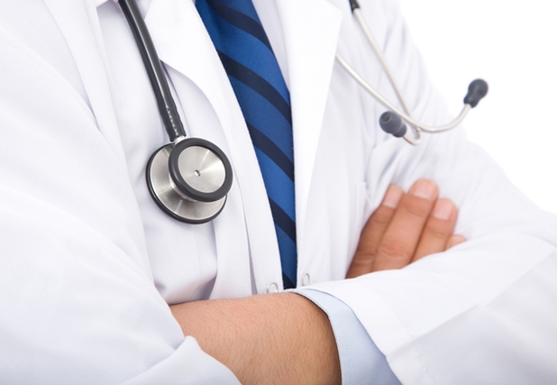 Almanya'da uzman doktor beklemeye son