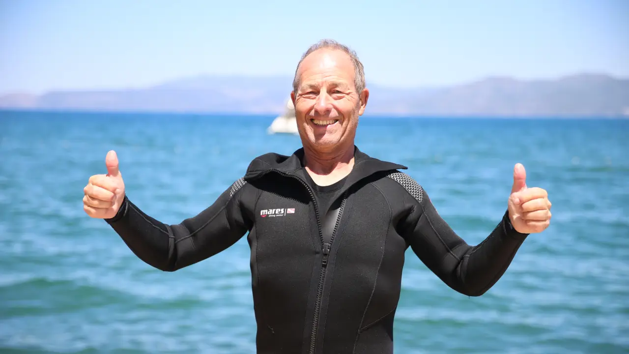 Hollandalı turist Kuşadası'ndan 27 yıldır kopamıyor