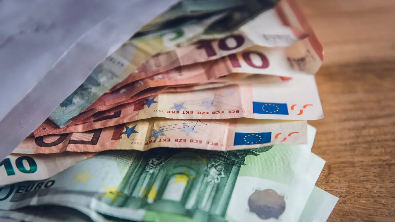 Kuzey Ren-Vestfalya'da vatandaşlara 3 yıl boyunca ayda 300 Euro destek fırsatı