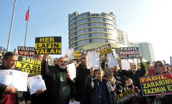 Jet Fadıl mağdurları eylem yaptı