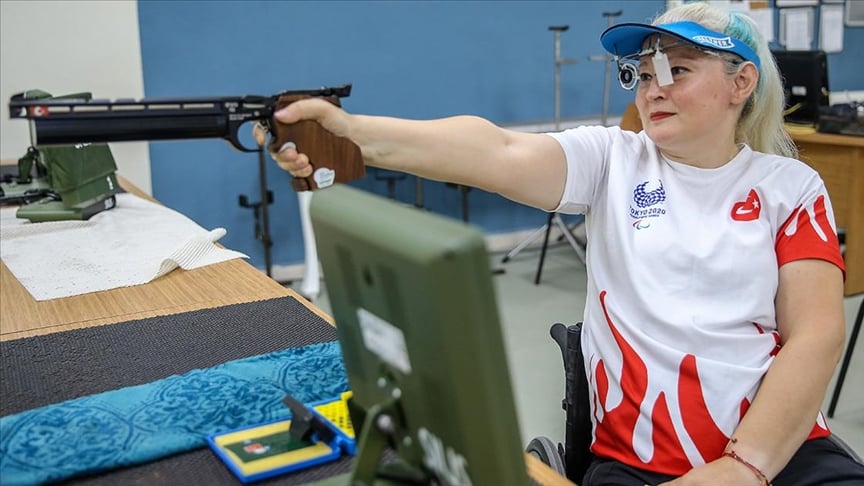 Milli para atıcı Aysel Özgan, altın madalya kazandı