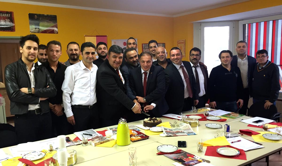 Yurt dışı Galatasaray dernekleri Köln'de birleşti