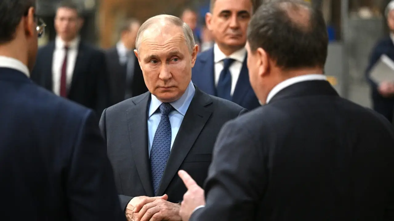 Putin, Rus hükümetini eleştirdi