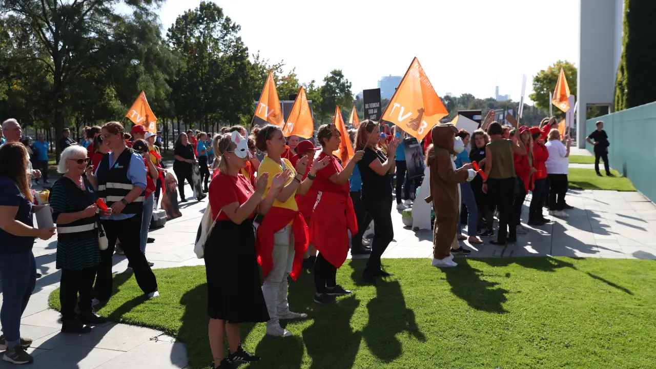 Almanya'da hayvanseverler hükümeti protesto etti