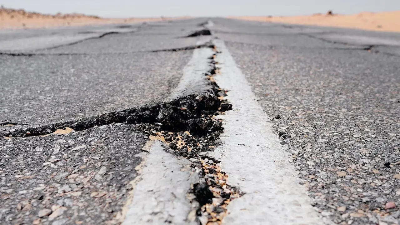 Bilim insanlarından deprem bölgeleri için "çelik yapı" önerisi