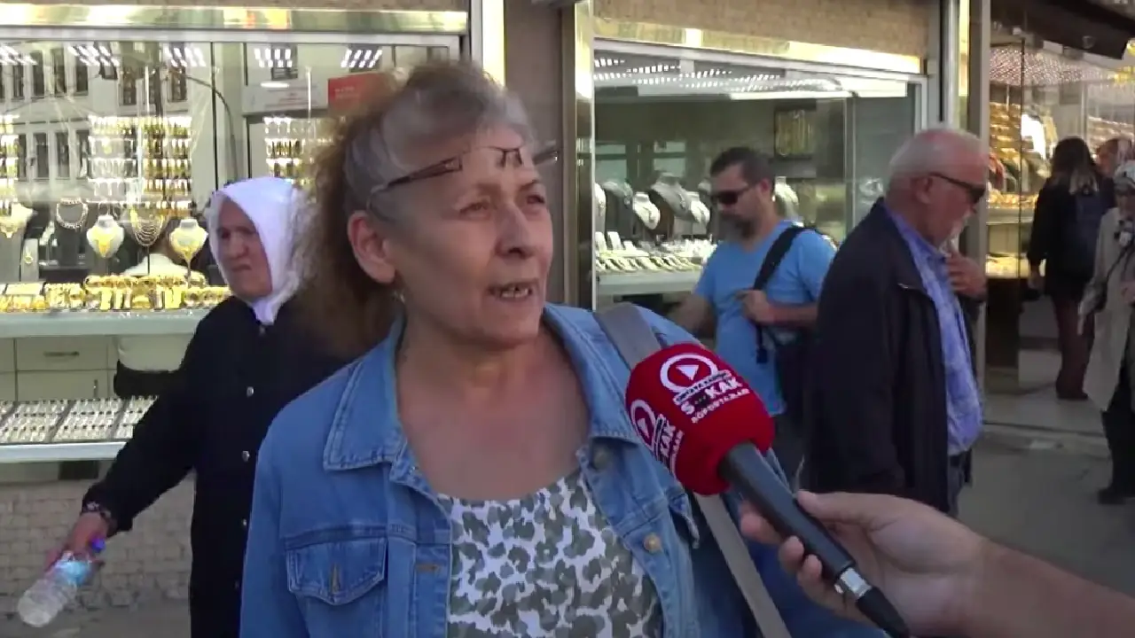 Gurbetçi kadın: ''Evde yavan ekmeğiniz olsun, Almanya'ya gelmeyin''
