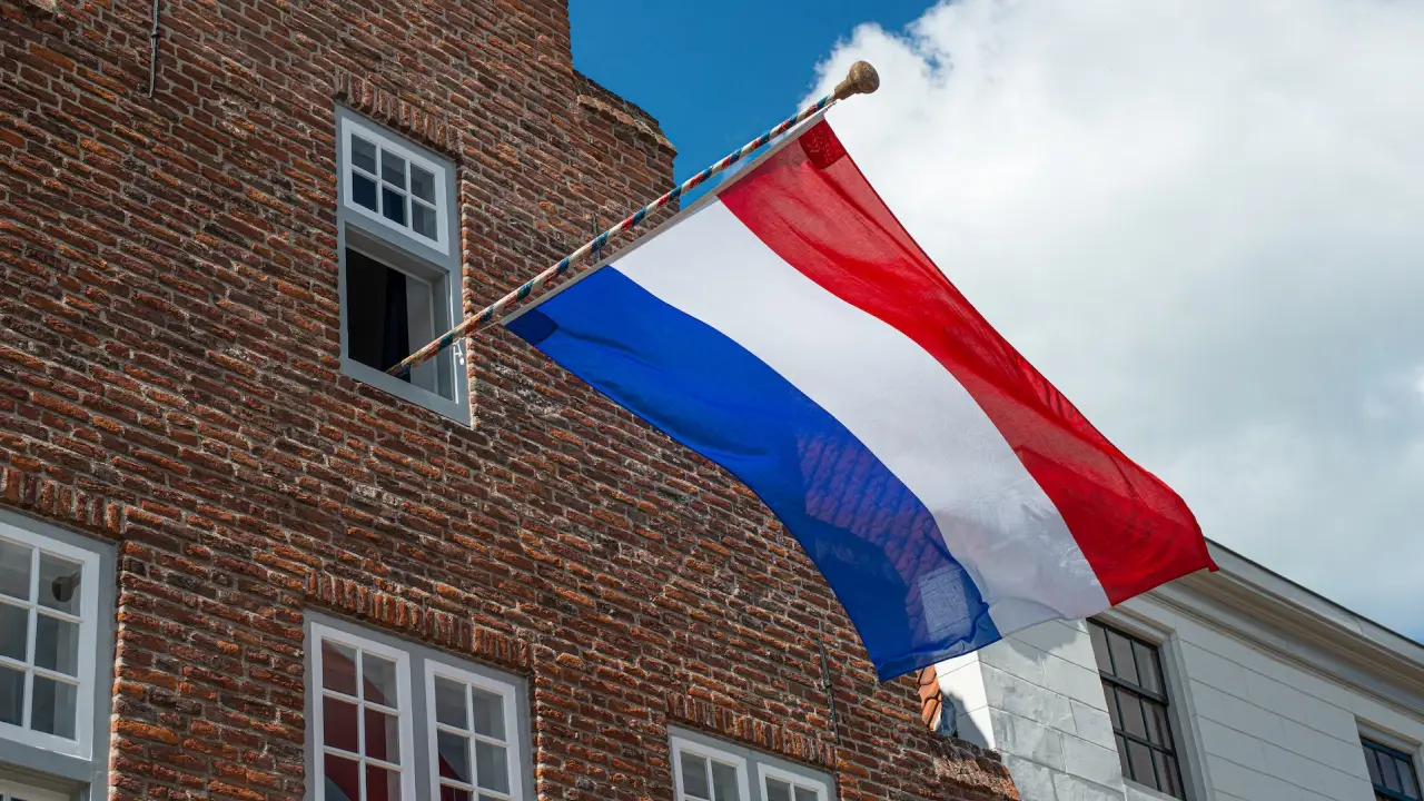 Hollanda, AB'nin hızla genişlemesini reddetti