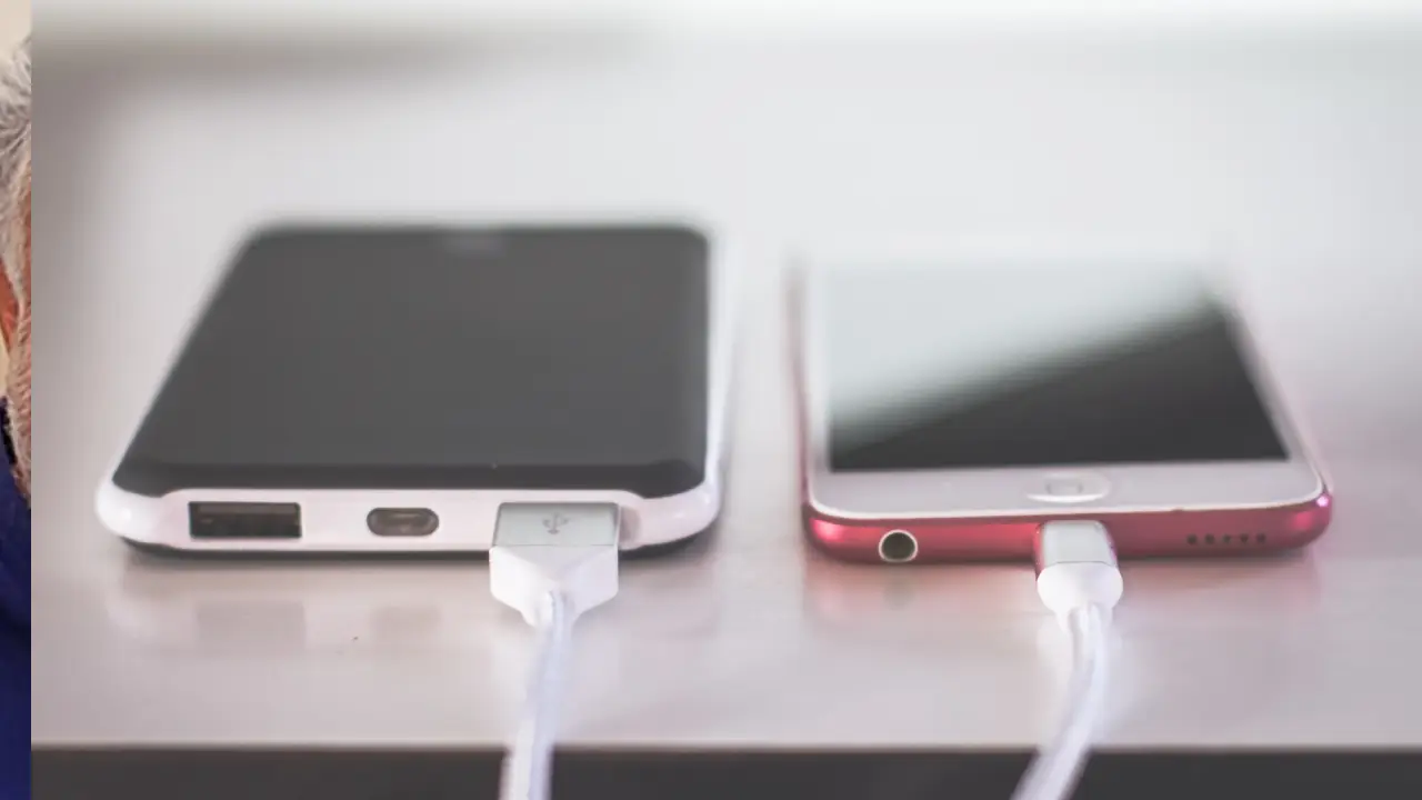 Ayda bir şarj edilen telefon geliyor