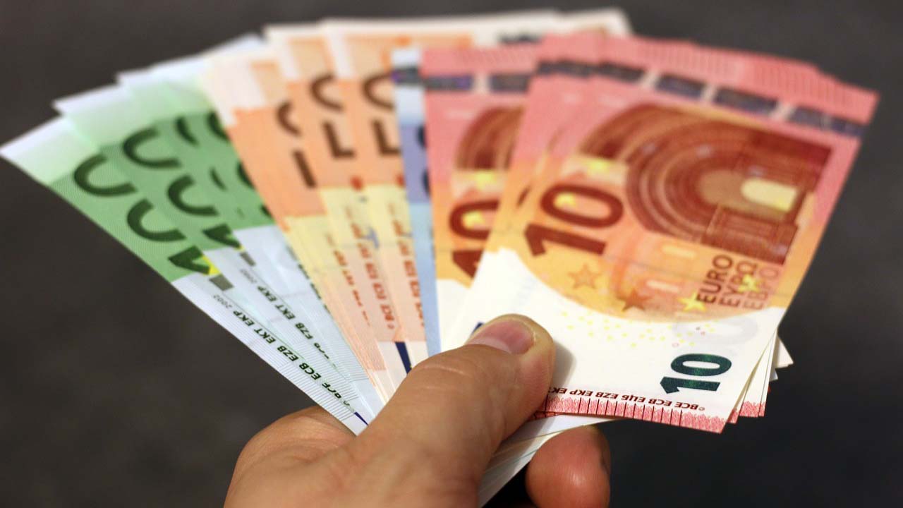 Alman ekonomisi dip seviyeyi geride bıraktı