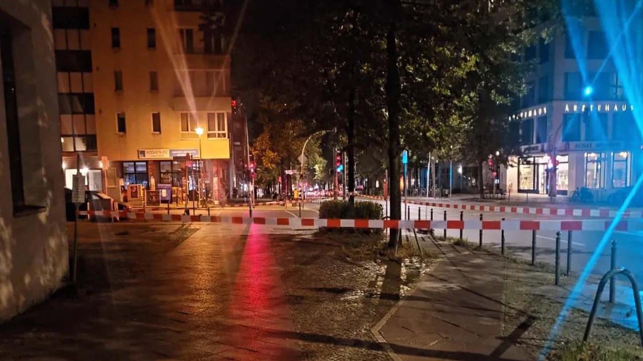 Berlin'de Yahudi cemaatinin binasına molotof kokteylli saldırı