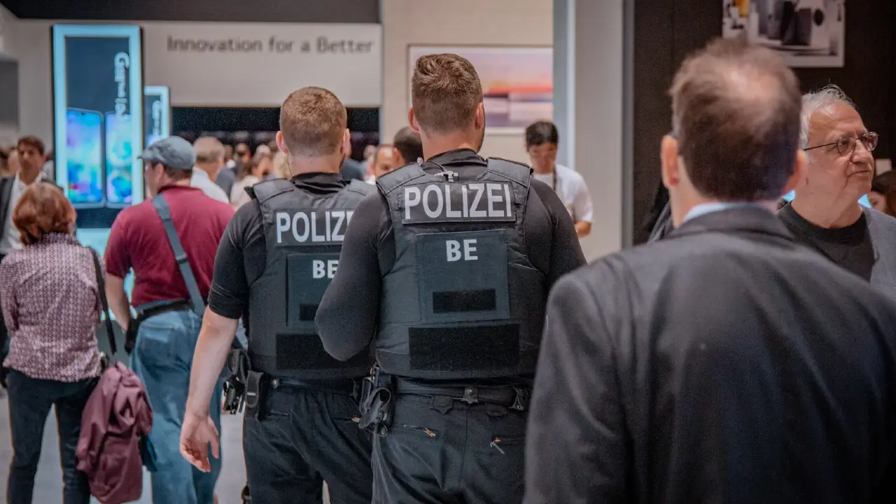 Faeser "polise yönelik şiddeti" kınadı