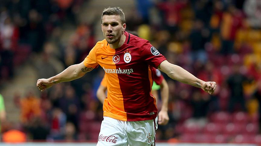 Podolski: Alman doktorlara güveniyorum