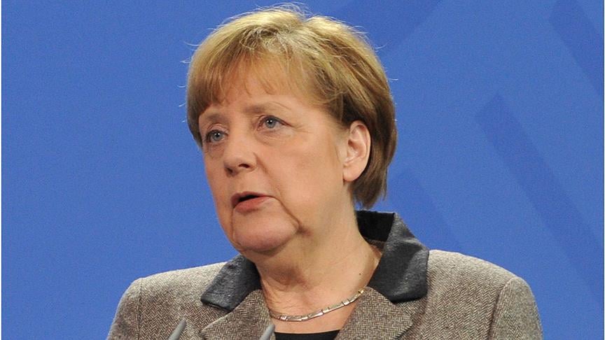 Merkel: Türkiye'nin AB için daha çok uzun yolu var