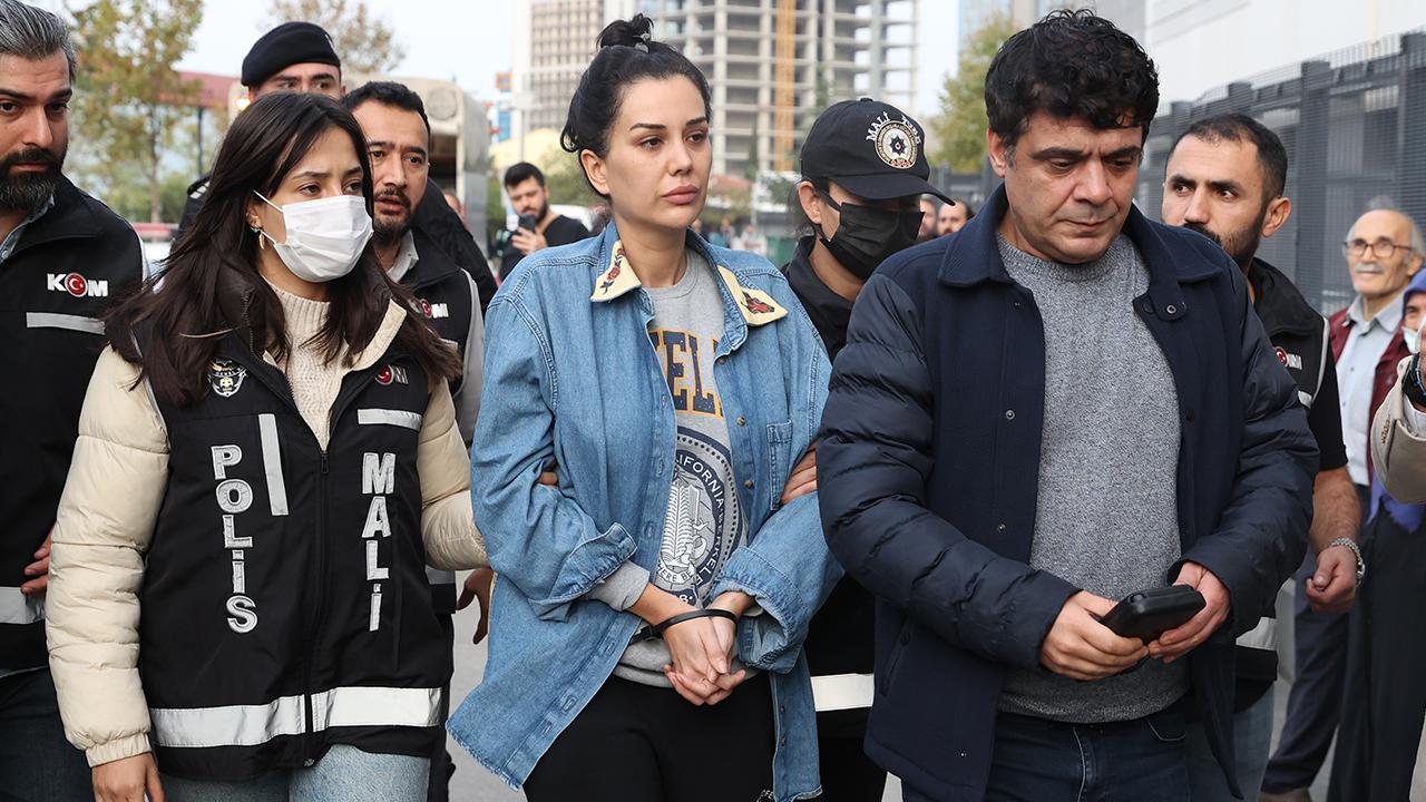 Dilan Polat’ın telefon yazışmaları ortaya çıktı: "Grupları komple sil"