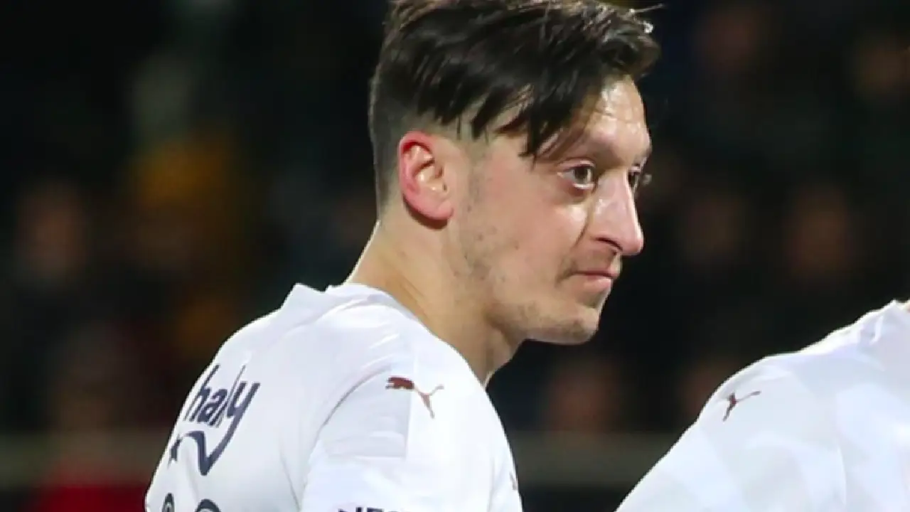 Baba Özil konuştu: ''Mesut 'kanım kırmızı' dedi Almanya'ya ikna ettim