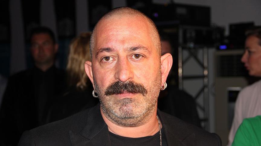 Cem Yılmaz'a 'valiye hakaret' davası