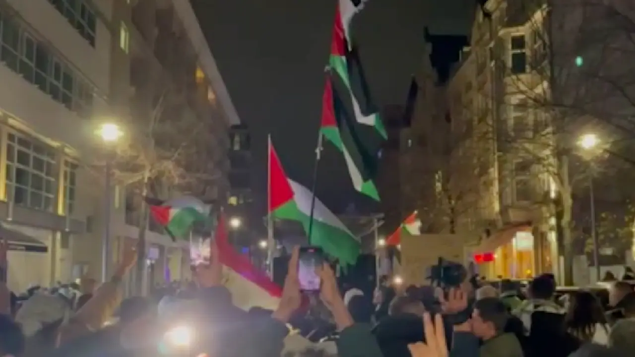 Berlin'de halk ''Filistin'' için yine sokağa indi