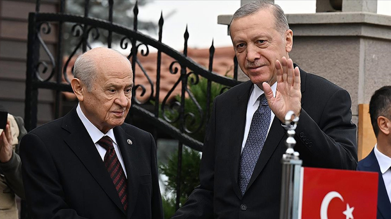Erdoğan ‘Avrupa Birliği’ diye yola çıktı ama rotayı Bahçeli’ye çevirdi