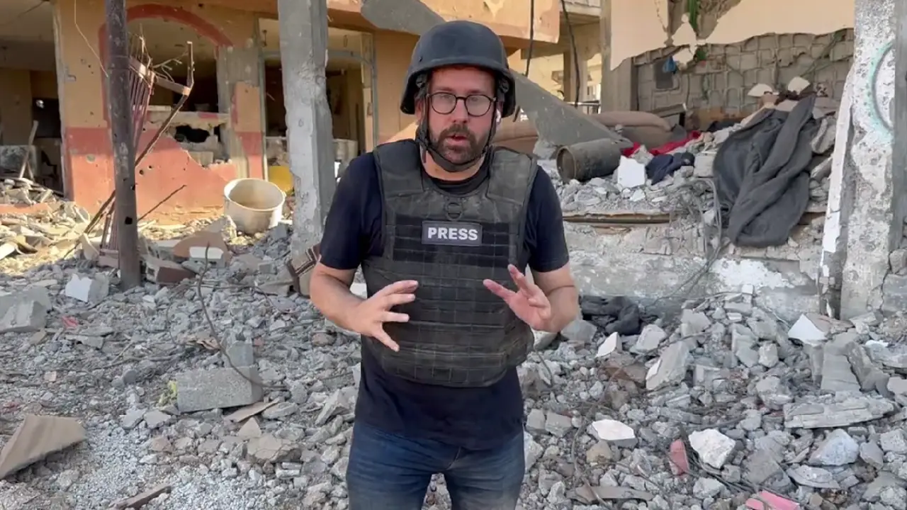 Alman muhabir fena yakalandı... "Gazze'deyim" dedi altından "yeşil ekran" sistemi çıktı