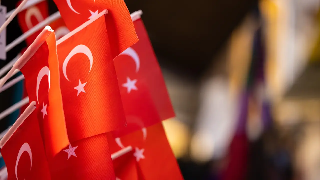 Türkler Almanya'ya ilticada rekora koşuyor