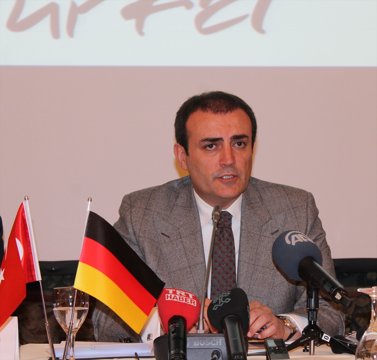 Turizm Bakanı Ünal, Frankfurt'ta